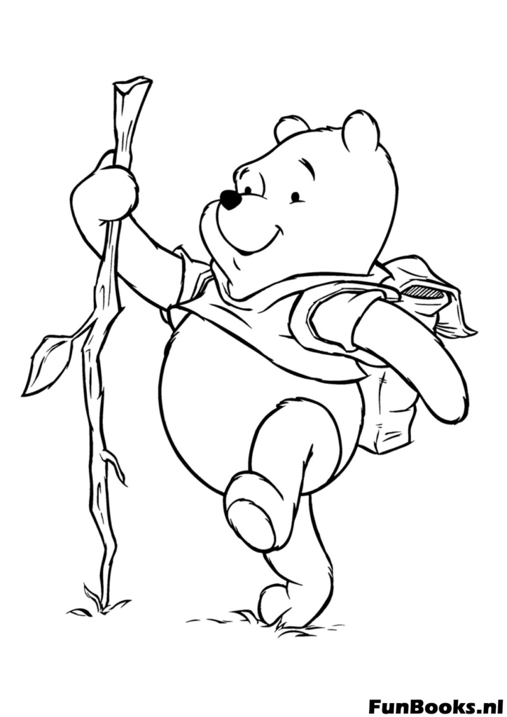 Oso Pooh caminando en un viaje con un fardo de vagabundo sobre su hombro aventura de viaje dibujo para colorear
