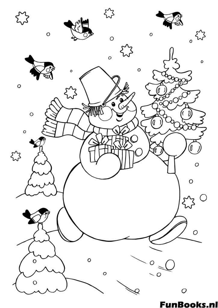 Sneeuwpop staat naast een versierde kerstboom met kleine vogeltjes vakantie kleurplaat